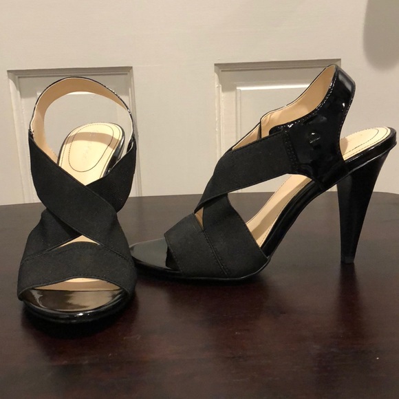 Calvin Klein Shoes - Picture 2 of 4